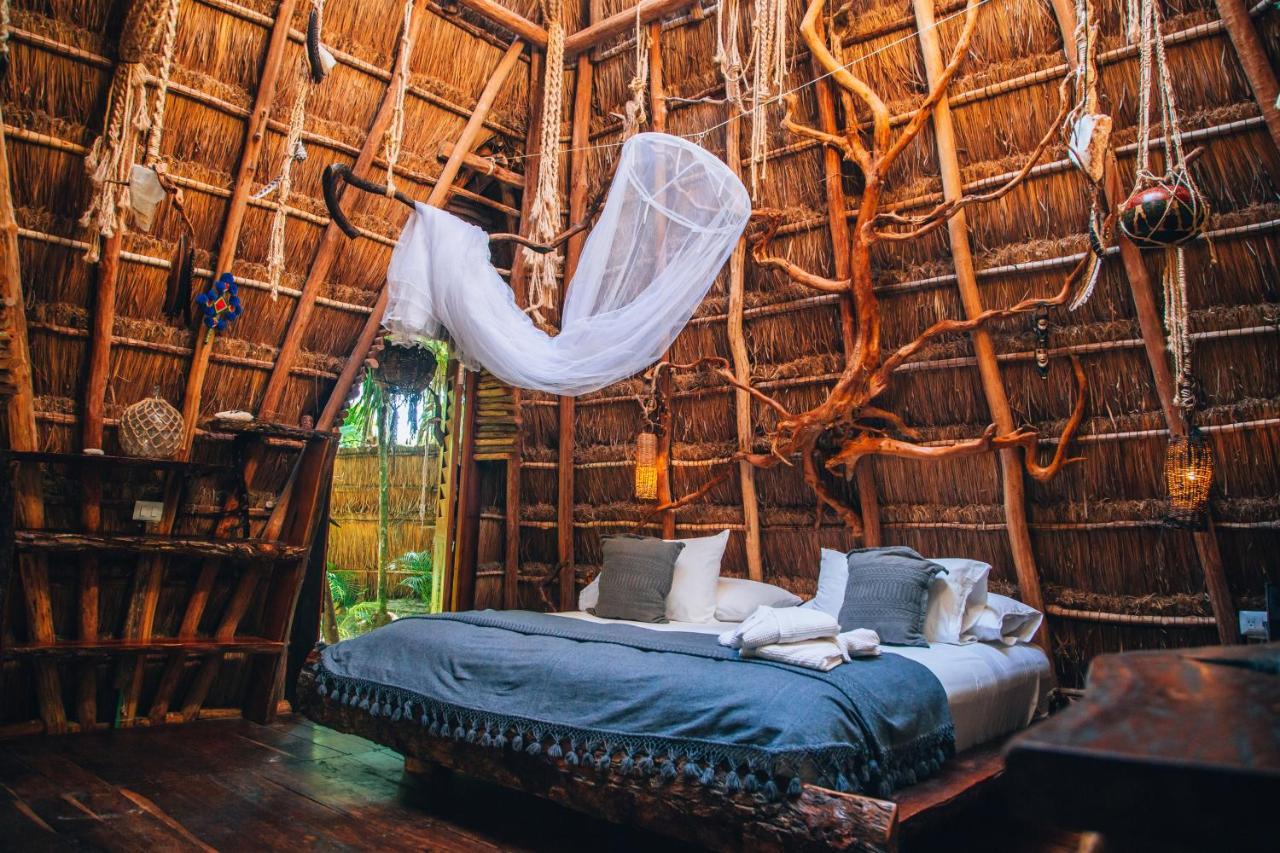 Ikal Tulum Hotel Экстерьер фото Interior of a Treehouse